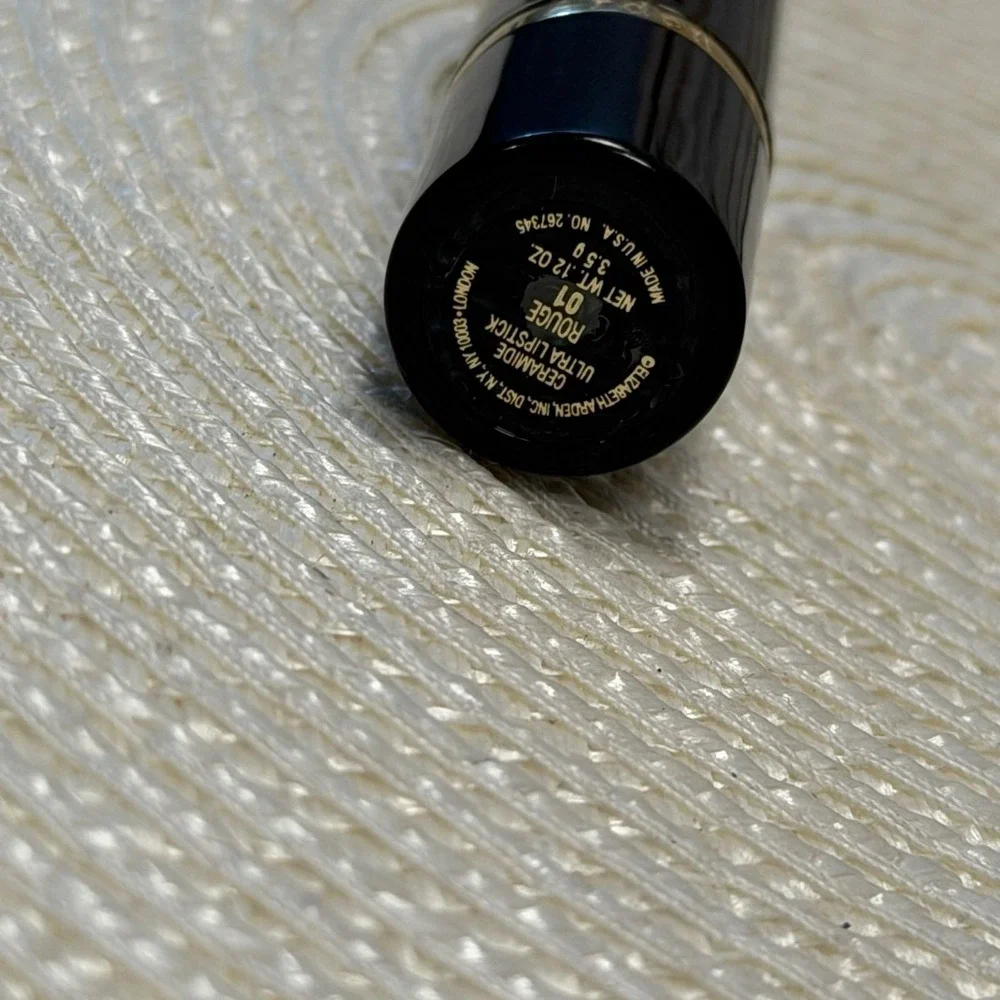 Elizabeth Arden Ceramide Ultra Lipstick 01 Rouge Red Gold Case 3.5g Retired
